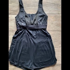 Lululemon Romper 💚💙 size 4, skort